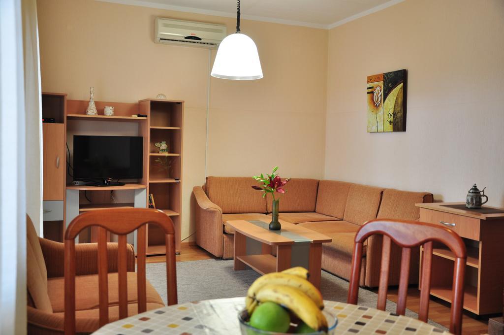 Comfort Apartments Bar Exteriér fotografie